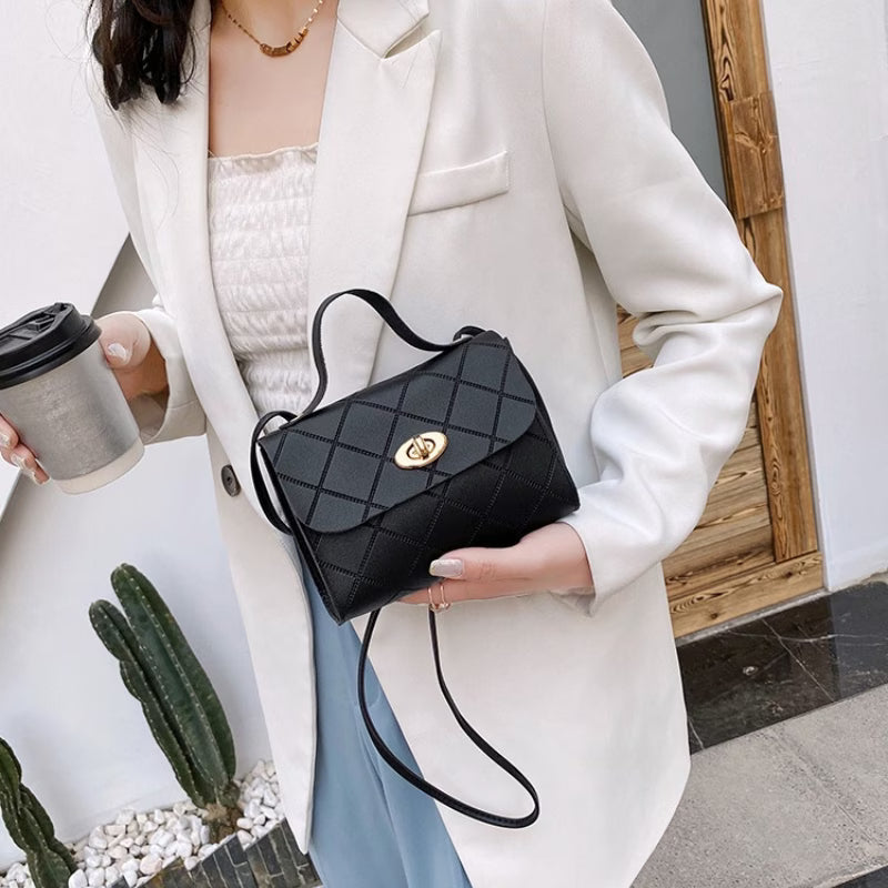 Women's Crossbody Bag, Diamond Pattern Small Square Clutch with Flap and Lock, Casual Shoulder Bag with Adjustable Long Strap