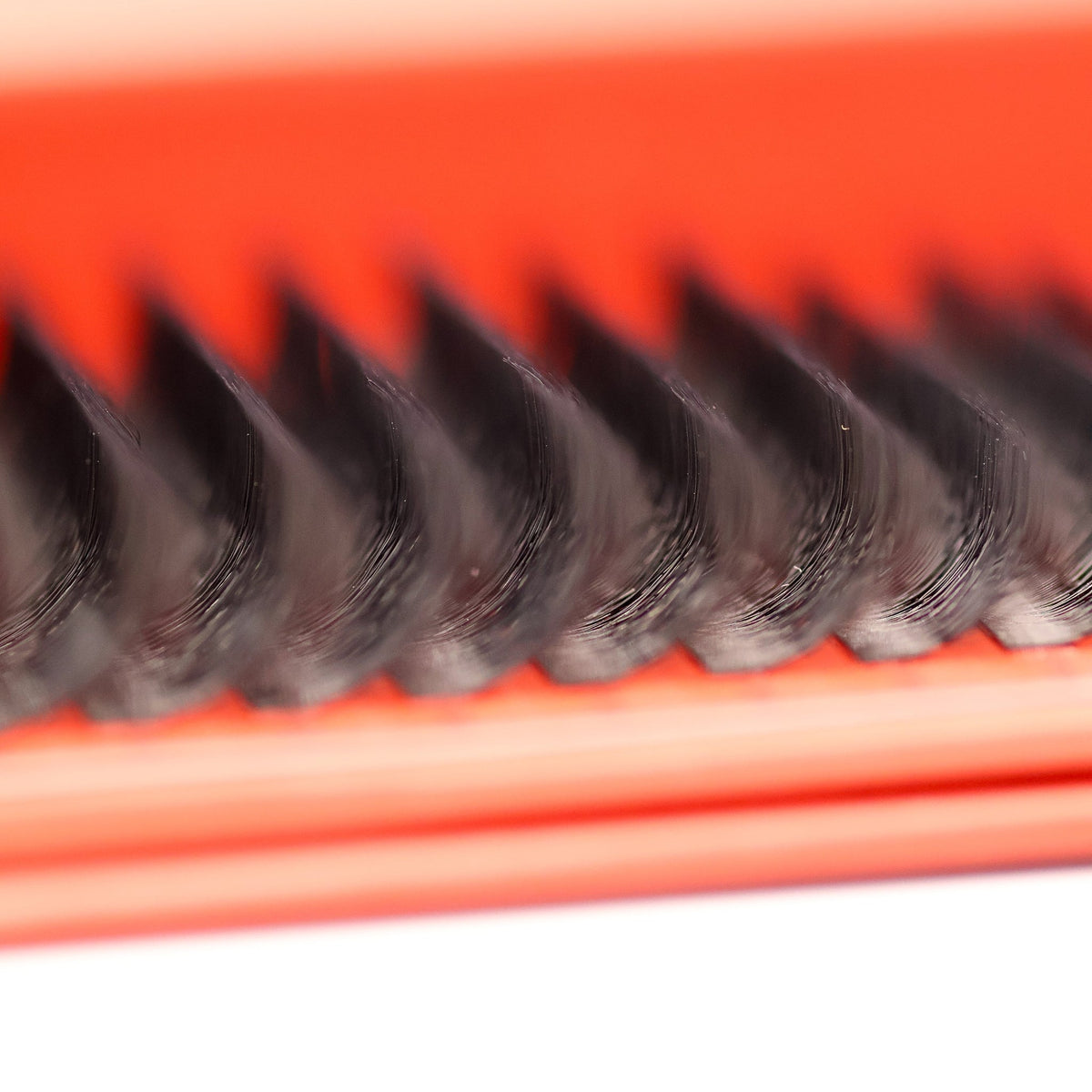 8D Clover Lashes – 16 Row Mixed Tray