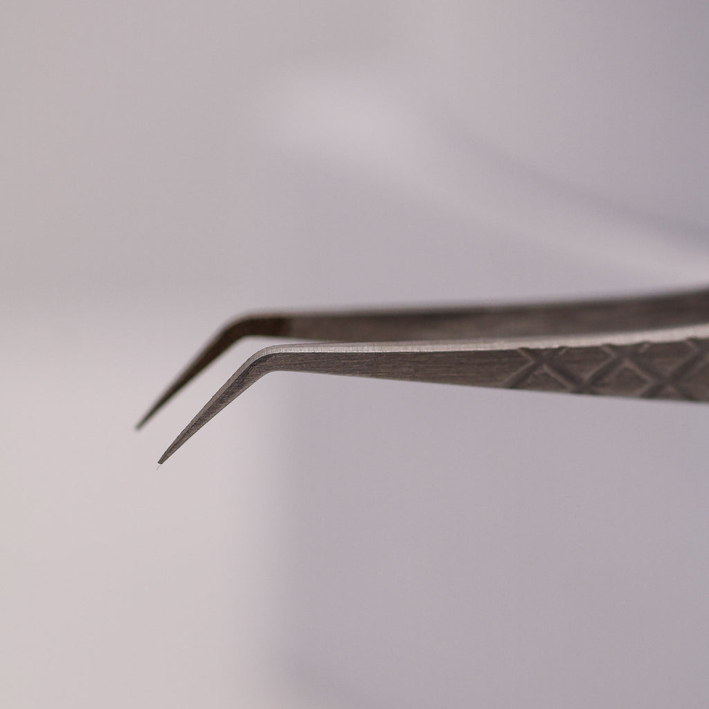 Angled Fibre Grip Volume Tweezers Silver or Pink