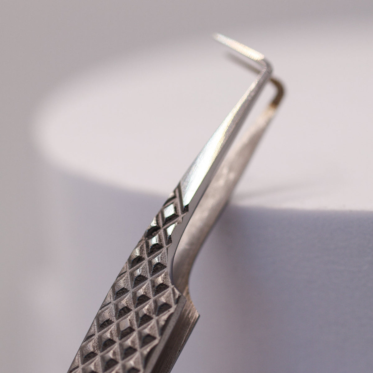 Classic 90° Fibre Grip Tweezers