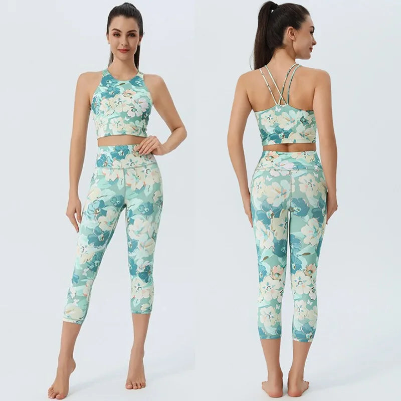 Women's Camouflage Sports Bra and Leggings Workout Set