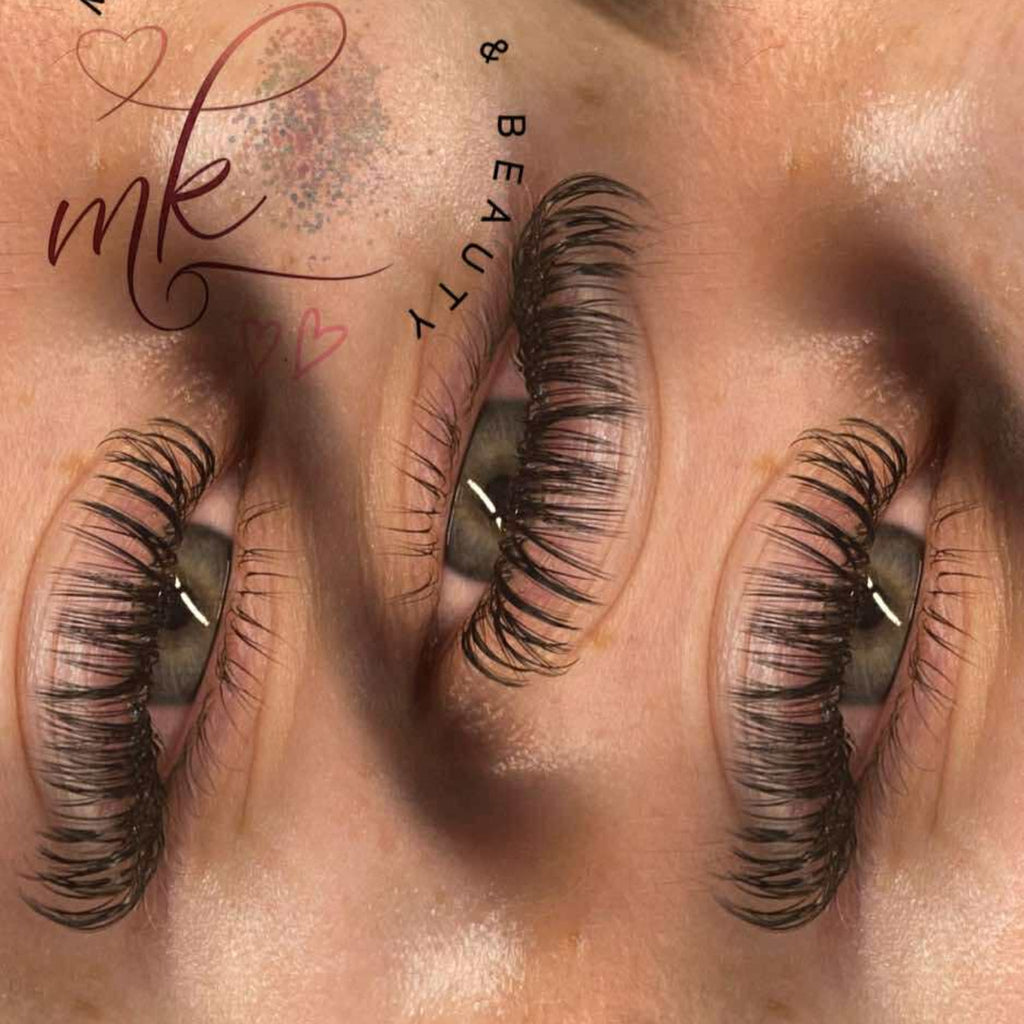 Premade Angel Lashes – 5D Closed Fans | 16 Row Mixed Tray