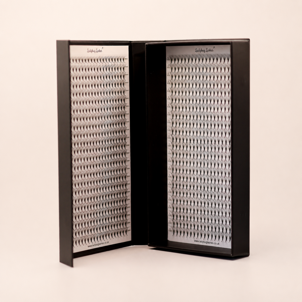 Platinum Ultra Black Promade Fan Book – 920 Fans | Mixed Lengths